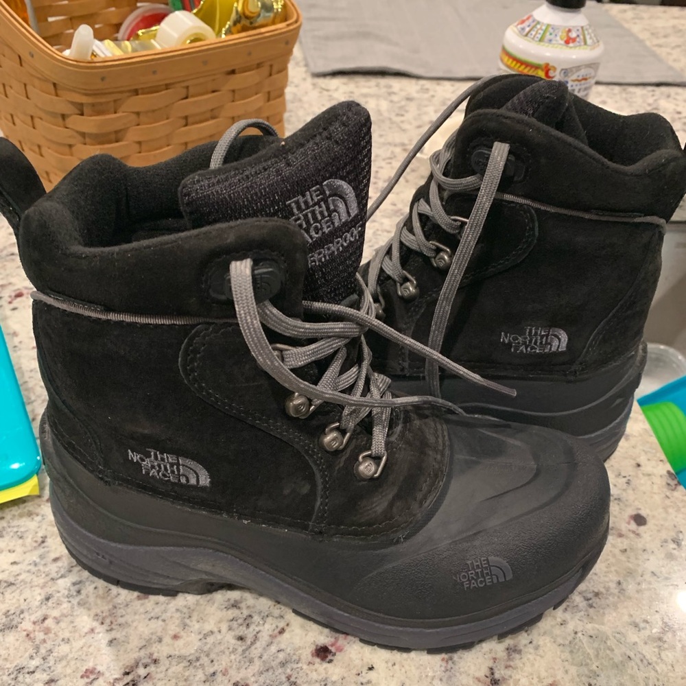 North Face boys rain boots (authentic) NWOT